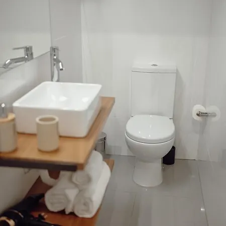 Guest Downtown Flats * פורטו