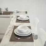 Guest Downtown Flats Διαμέρισμα *